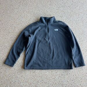 The North Face Men's Gray Quarter Zip